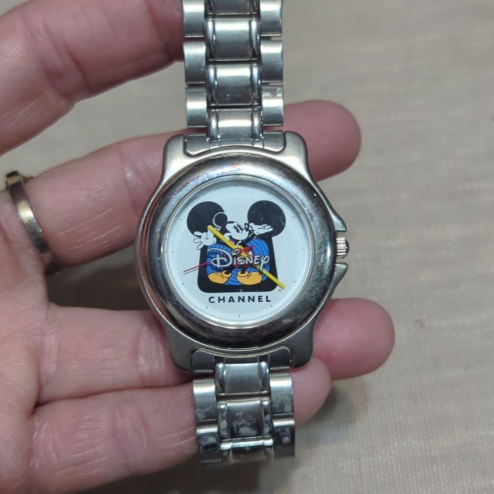Disney Channel Mickey Mouse Watch, pin and Ornament Set - Picture 7 of 10